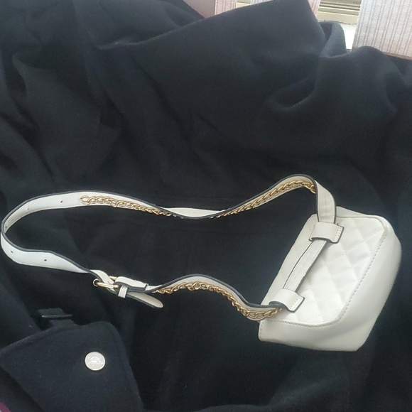 3/$50 White mini purse by LA EXPRESS - Picture 5 of 5